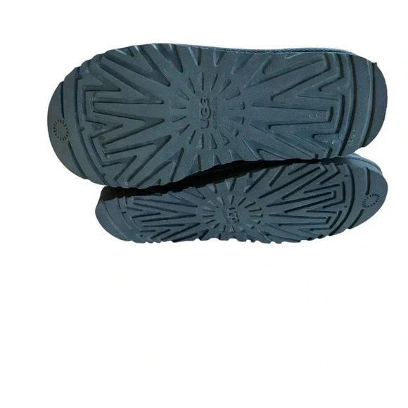 Ugg Grey Women’s Bailey Bow II Grey Boots Ankle Booties Snow Size 5 - Picture 8 of 9